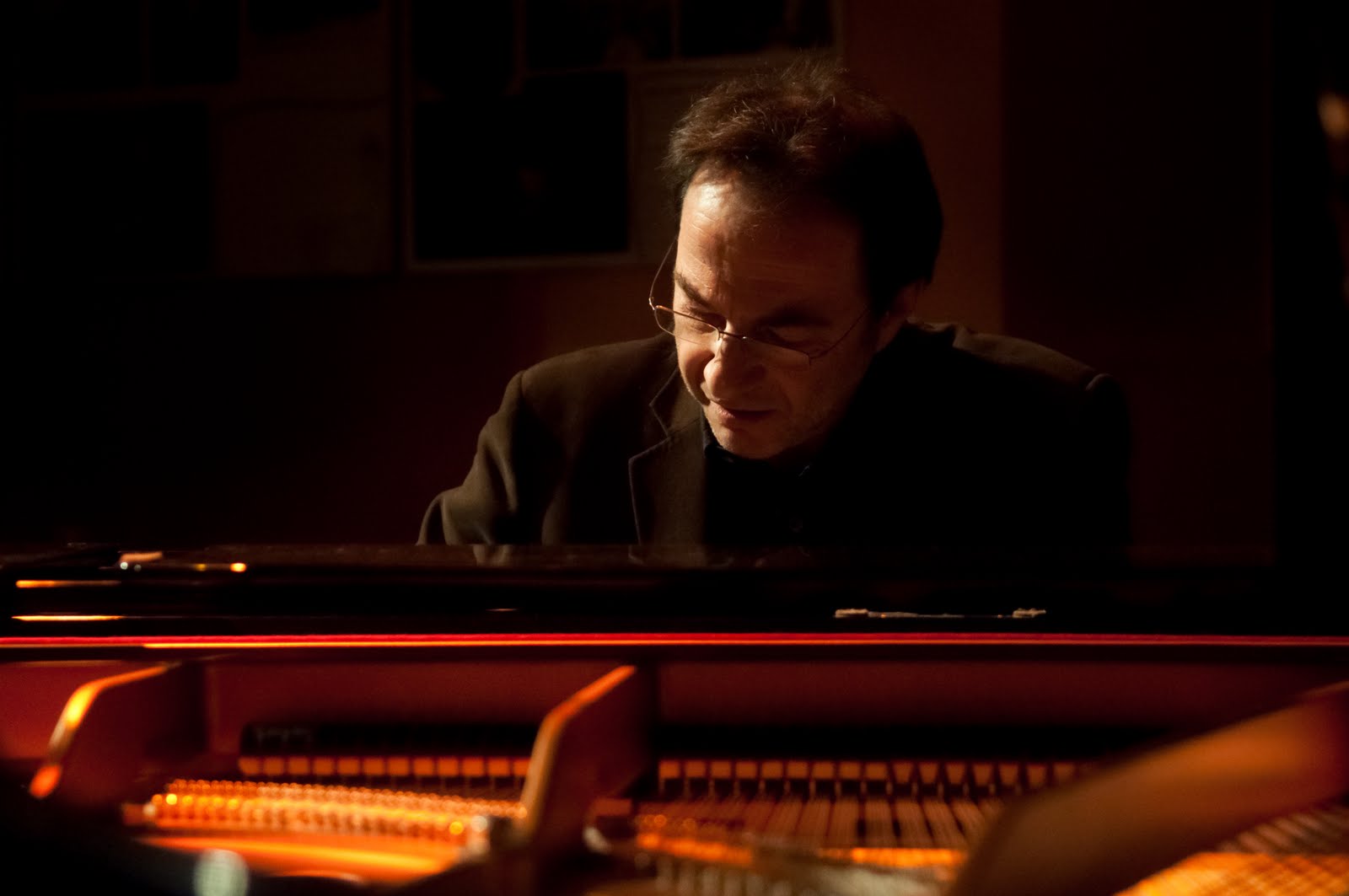 Olivier Hutman at piano